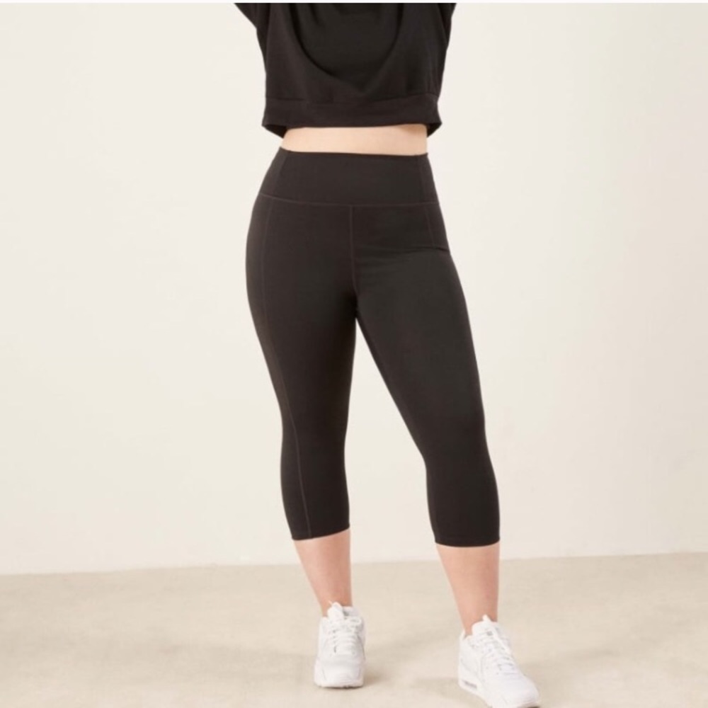 Girlfriend collective Capri pant